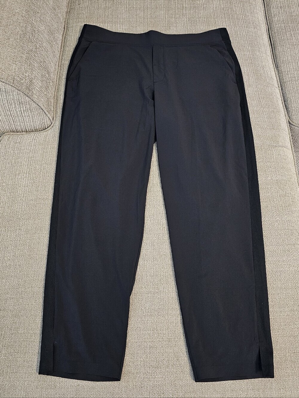 Athleta Brooklyn Mid Rise Ankle Black Casual Lightweight Pants Size 16